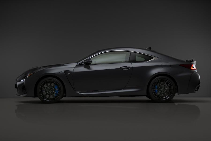  Lexus RC F 10th Anniversary Limited 2018 года  (EU) (фото 2 из 14)